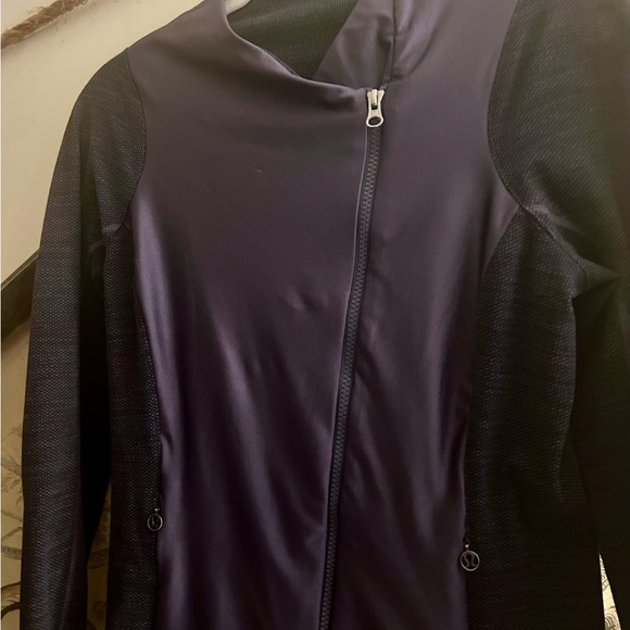 Lululemon Deep Purple Sweater Jacket Asymmetrical Zipper Moto Style SZ 8 - Picture 8 of 11